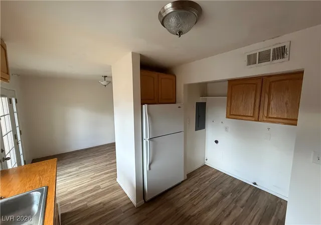 Photo 4 of Townhouse for sale at 6120 Meadowhaven Ln, Las Vegas, NV 89103 | MLS# 2737466 | Listing updated on 2026-05-20