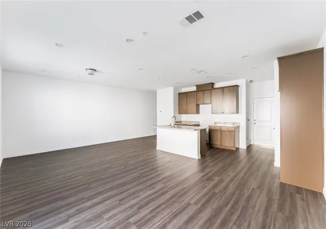 Photo 3 of Townhouse for sale at 1482 Stellar Summit St, Las Vegas, NV 89110 | MLS# 2738244 | Listing updated on 2026-07-27