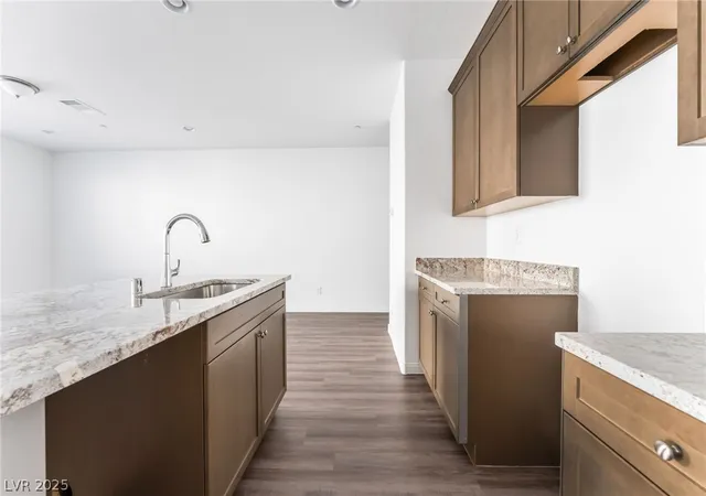 Photo 4 of Townhouse for sale at 1482 Stellar Summit St, Las Vegas, NV 89110 | MLS# 2738244 | Listing updated on 2026-07-27
