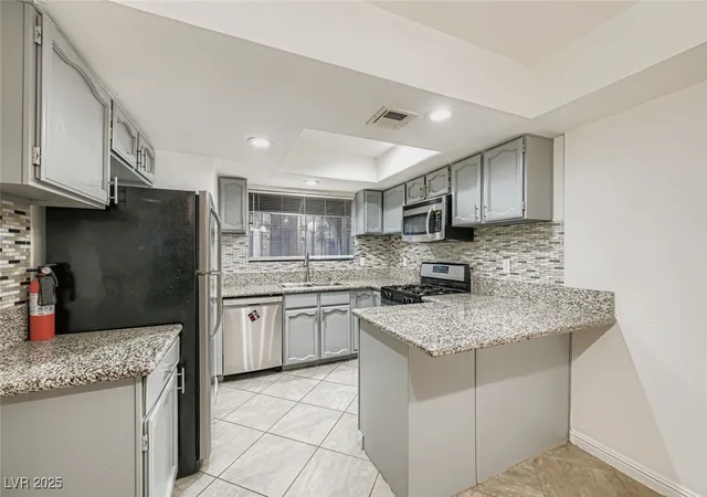 Photo 4 of Sale Pending at 895 Rhinegold Way, Las Vegas, NV 89110 | MLS# 2739000 | Listing updated on 2026-08-04