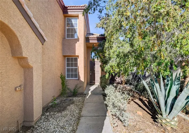 Photo 2 of Single family home for sale at 7836 Turtle Cvs Ave, Las Vegas, NV 89128 | MLS# 2739199 | Listing updated on 2026-05-22