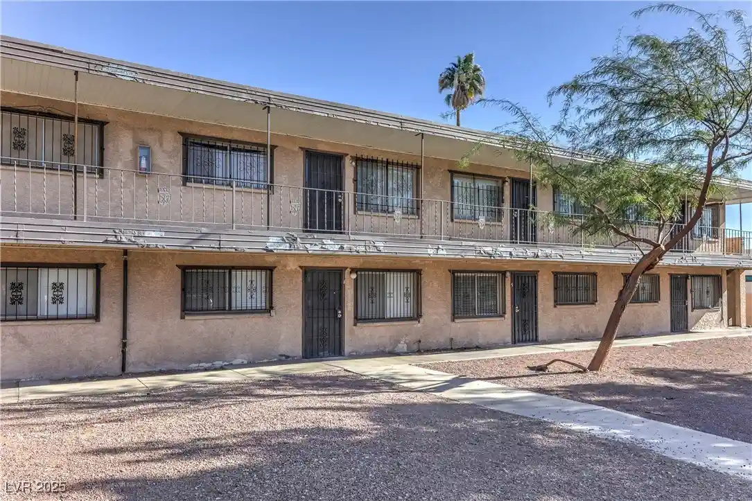 Listing Photo 34 - Condo for sale in 3720 Royal Crest St located at 3720 Royal Crest St, Las Vegas, NV 89119 - Unit #4 & 5