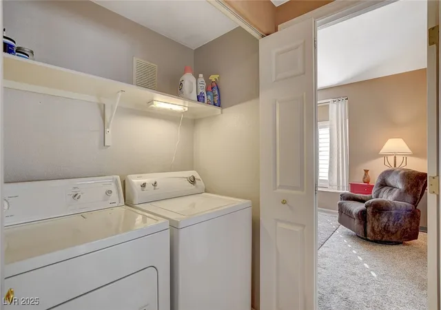 2nd image of 4940 Black Bear Rd, Las Vegas, NV 89149