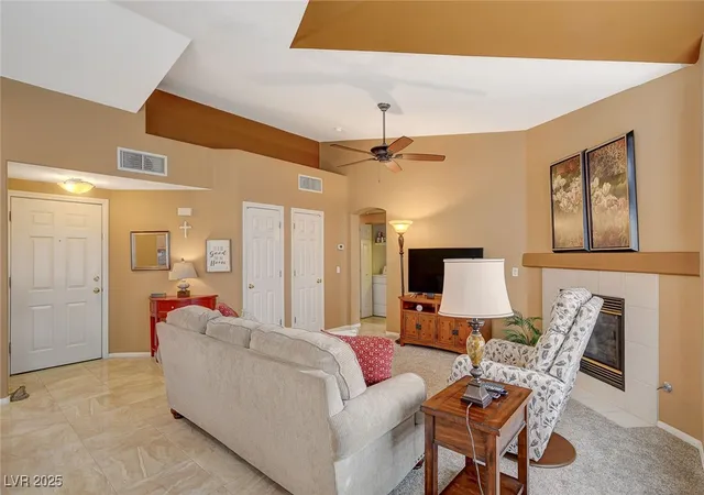 4th image of 4940 Black Bear Rd, Las Vegas, NV 89149