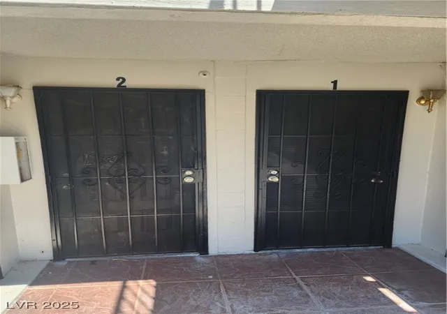 Photo 3 of Multi family home for sale at 2905 Elm Ave, Las Vegas, NV 89101 | MLS# 2740550 | Listing updated on 2025-12-10