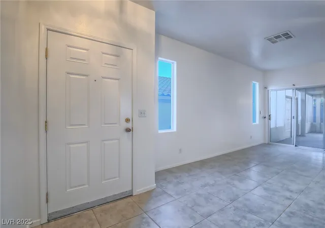 4th image of 10517 Morning Drop Ave, Las Vegas, NV 89129 | MLS# 2740612