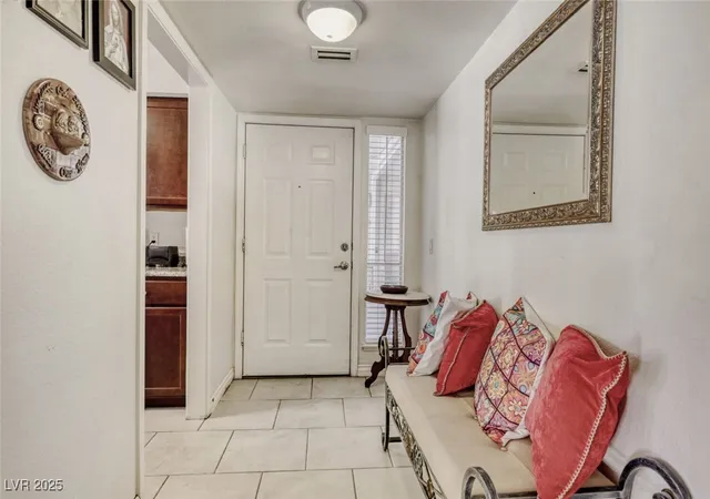 4th image of 2807 Geary Pl #2501, Las Vegas, NV 89109 | MLS# 2742221