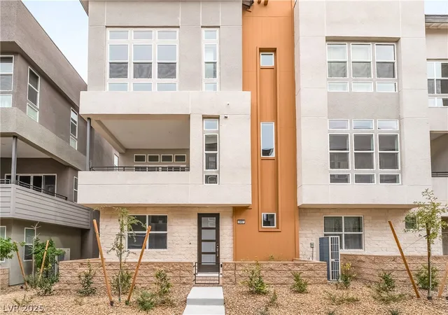 Photo 1 of Sale Pending at 2497 Indigo Mountain St, Henderson, NV 89044 | MLS# 2741441 | Listing updated on 2026-08-01