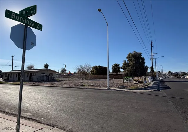3rd image of 513 N 19Th St, Las Vegas, NV 89101 | MLS# 2743680