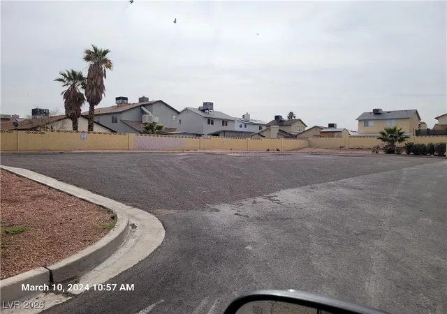 Photo 3 of Townhouse for sale at 528 Kristin Ln, Henderson, NV 89011 | MLS# 2744282 | Listing updated on 2026-08-25