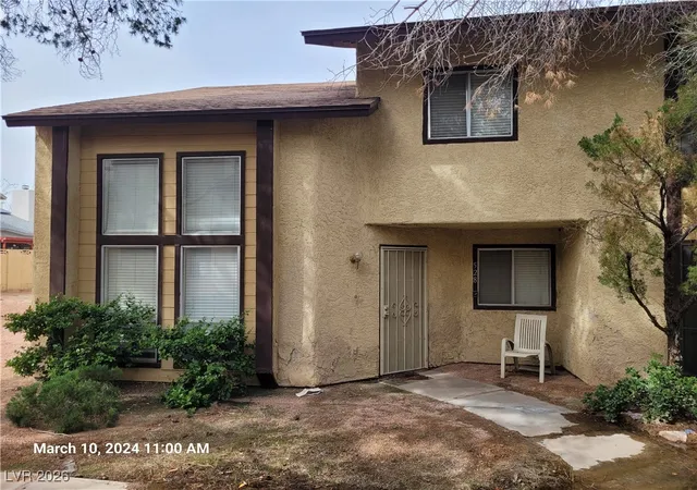 Photo 3 of Townhouse for sale at 528 Kristin Ln, Henderson, NV 89011 | MLS# 2744282 | Listing updated on 2026-08-25