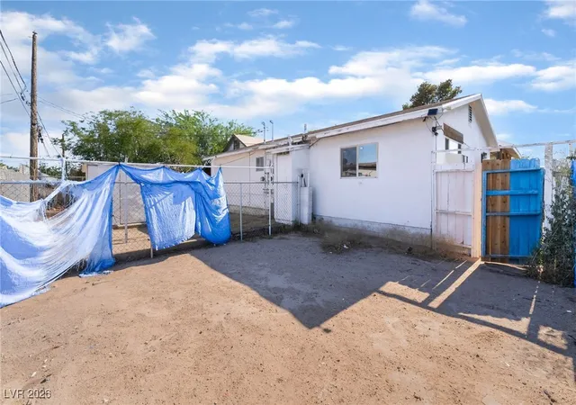 Listing Photo 2 - Condo for sale in building located at 2532 Arrowhead St, North Las Vegas, NV 89030 - Unit #