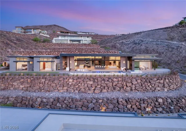 Photo 1 of Mansion for sale at 6 Hidden Hts Ct, Henderson, NV 89012 | MLS# 2746401 | Listing updated on 2026-04-09