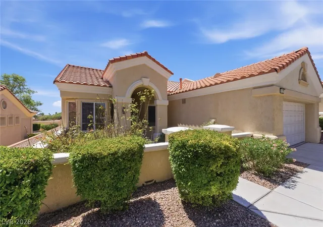 2nd image of 10527 Mission Lakes Ave, Las Vegas, NV 89134 | MLS# 2747204