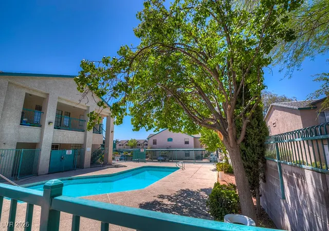 Homes for sale in Las Vegas, NV | 5121 Lindell Road, Las Vegas, NV 89118 | Houzeo