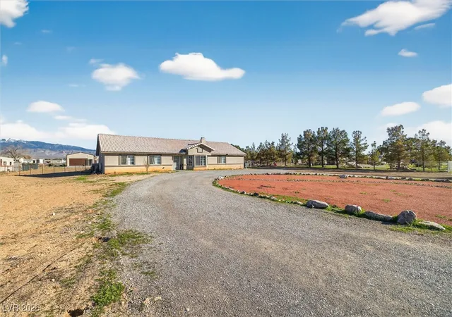 2nd image of 821 S Happy Ln, Pahrump, NV 89048 | MLS# 2747703