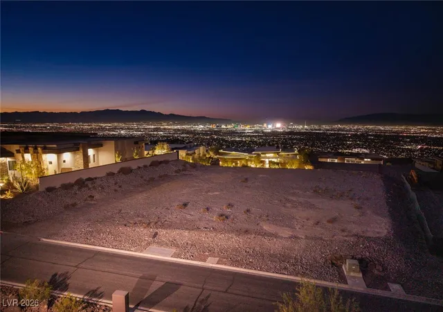 1st image of 7 Stonecutter Ct, Henderson, NV 89012 | MLS# 2748419
