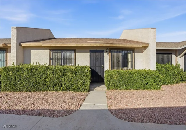 Photo 1 of Townhouse for sale at 304 N Linn Ln, Las Vegas, NV 89110 | MLS# 2748546 | Listing updated on 2026-08-04
