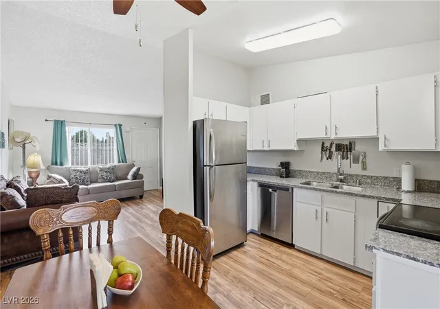 Photo 3 of Townhouse for sale at 304 N Linn Ln, Las Vegas, NV 89110 | MLS# 2748546 | Listing updated on 2026-08-04