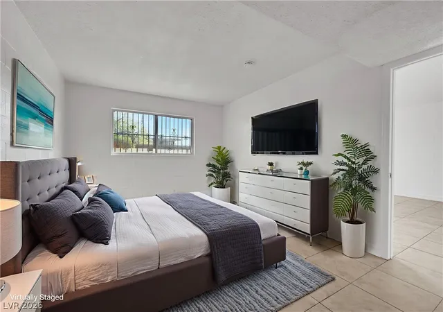 3rd image of 585 S Royal Crest Cir #16, Las Vegas, NV 89169 | MLS# 2748890