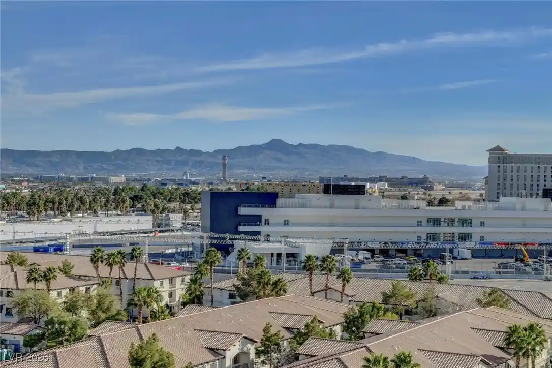 Listing Photo 1 - Condo for sale in 211 E Flamingo Rd located at 211 E Flamingo Rd, Las Vegas, NV 89169 - Unit #713
