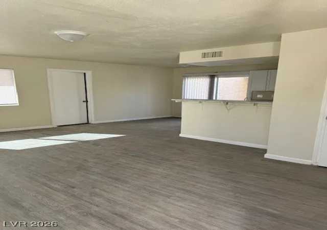 4th image of 5116 Gray Ln, Las Vegas, NV 89119