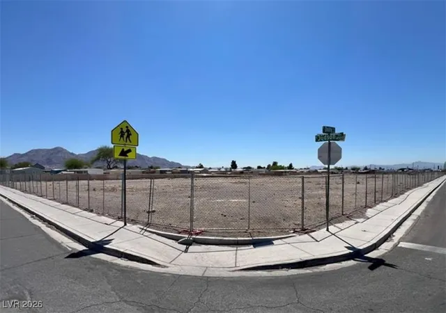 1st image of 2150 Dolly Ln, Las Vegas, NV 89115 | MLS# 2750054