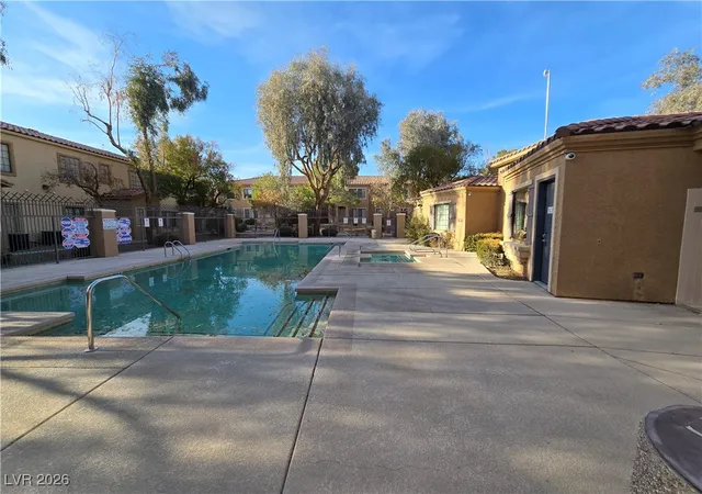 Listing Photo 4 - Condo for sale in building located at 2011 Sue Ct, Las Vegas, NV 89108 - Unit #203