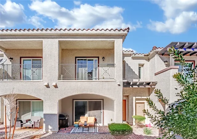 4th image of 988 Via Panfilo Ave, Henderson, NV 89011 | MLS# 2751064