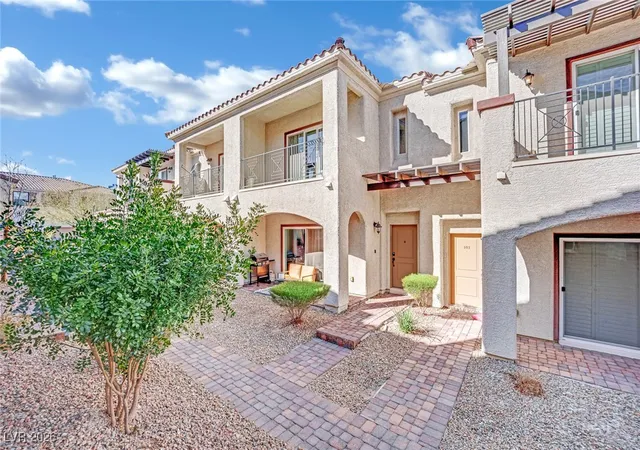 5th image of 988 Via Panfilo Ave, Henderson, NV 89011 | MLS# 2751064