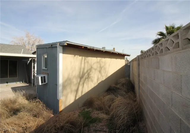 2nd image of 4135 Comb Cir, Las Vegas, NV 89104 | MLS# 2751439
