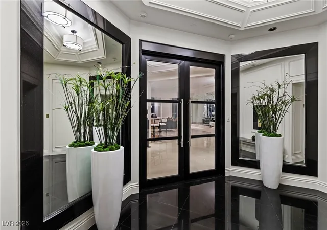 1st image of 2747 Paradise Rd #3404, Las Vegas, NV 89109 | MLS# 2752511