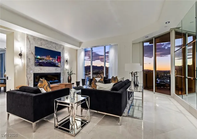 5th image of 2747 Paradise Rd #3404, Las Vegas, NV 89109 | MLS# 2752511