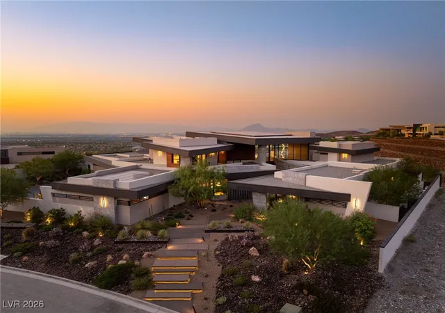3rd image of 6 Vista Crescent Ct, Henderson, NV 89012 | MLS# 2752951