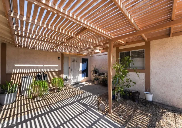 Photo 2 of Single family home for sale at 405 Box Elder Way, Henderson, NV 89015 | MLS# 2753203 | Listing updated on 2026-08-21