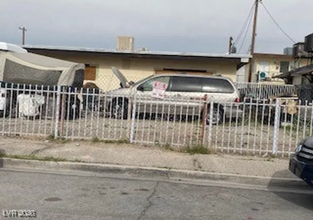 3rd image of 2529 Valley St, Las Vegas, NV 89101 | MLS# 2753434
