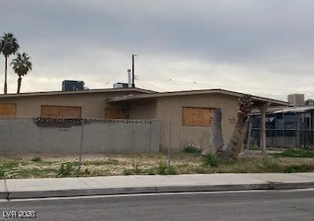 2nd image of 2132 Houston Dr, Las Vegas, NV 89104 | MLS# 2753433