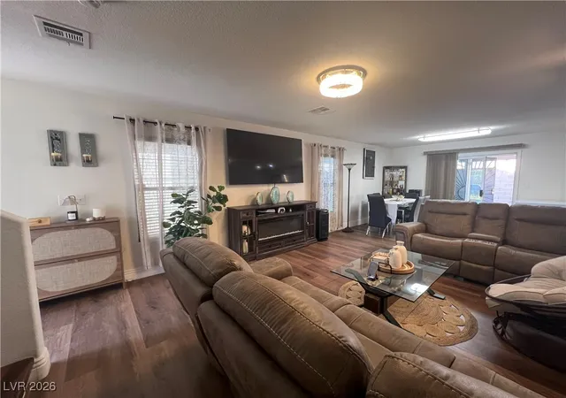 Photo 4 of Single family home for sale at 6370 W Haleh Ave, Las Vegas, NV 89141 | MLS# 2754020 | Listing updated on 2026-03-27