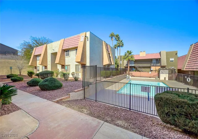 Listing Photo 4 - Condo for sale in building located at 4401 Alexis Dr, Las Vegas, NV 89103 - Unit #440