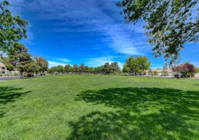 Homes for sale in Henderson, NV | 609 Moontide Ct, Henderson, NV 89011 | MLS# 2755609
