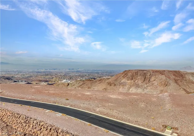 Photo 1 of Land for sale at 42 Cloudrock Ct, Henderson, NV 89012 | MLS# 2754174 | Listing updated on 2026-08-17