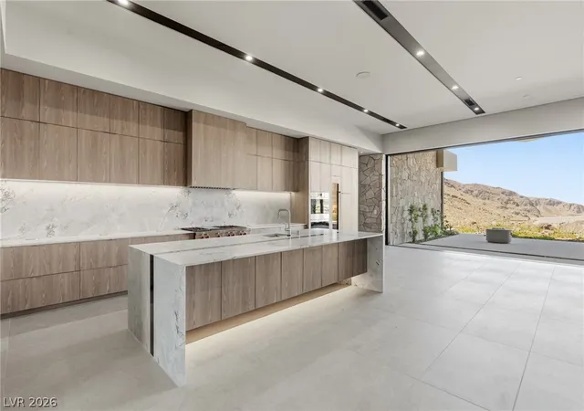 5th image of 6 Kaya Cyn Wy, Henderson, NV 89012