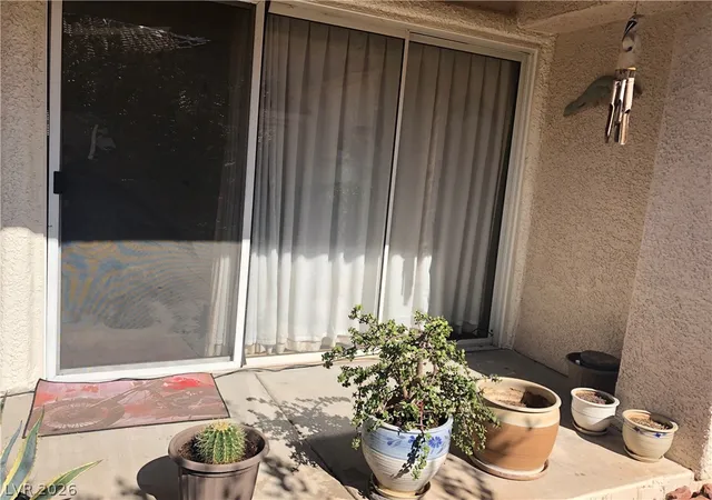2nd image of 7803 Foxwood Pl, Las Vegas, NV 89145