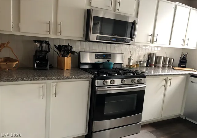 3rd image of 7803 Foxwood Pl #4, Las Vegas, NV 89145 | MLS# 2756455