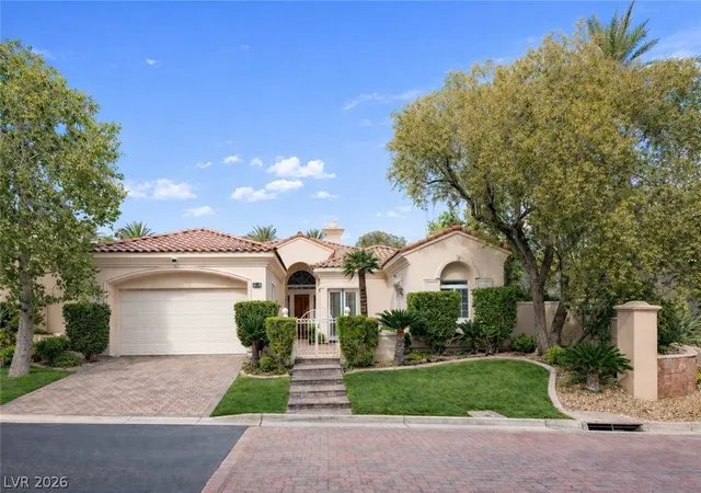 Homes for sale in Henderson, NV | 44 Caminito Amore, Henderson, NV 89011 | MLS# 2754188