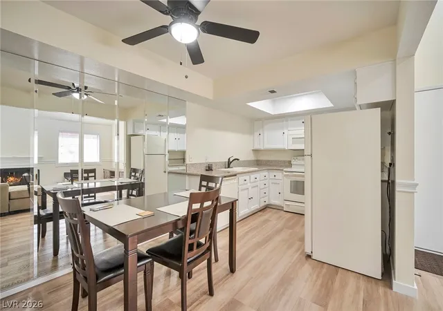 5th image of 1701 E Katie Ave #8, Las Vegas, NV 89119 | MLS# 2756471