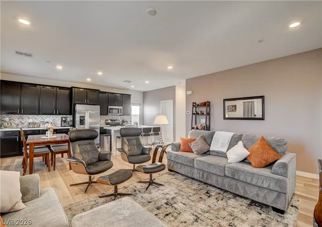 2nd image of 896 Regent Terrace Ln, Las Vegas, NV 89138 | MLS# 2757172