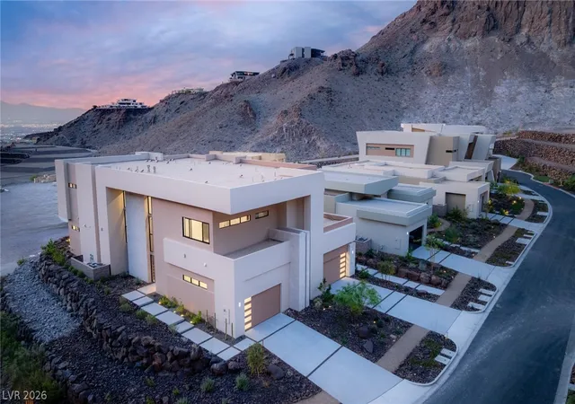 2nd image of 4 Kaya Canyon Wy #15, Henderson, NV 89012 | MLS# 2756678