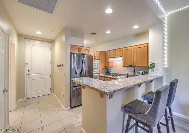 Photo 4 of Condo for sale at 43 E Agate Ave #301, Las Vegas, NV 89123 | MLS# 2757102 | Listing updated on 2026-08-23