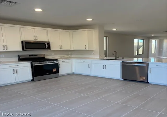 Photo 2 of Sale Pending at 183 Chapparal Crk Ln, Henderson, NV 89011 | MLS# 2757511 | Listing updated on 2026-08-17